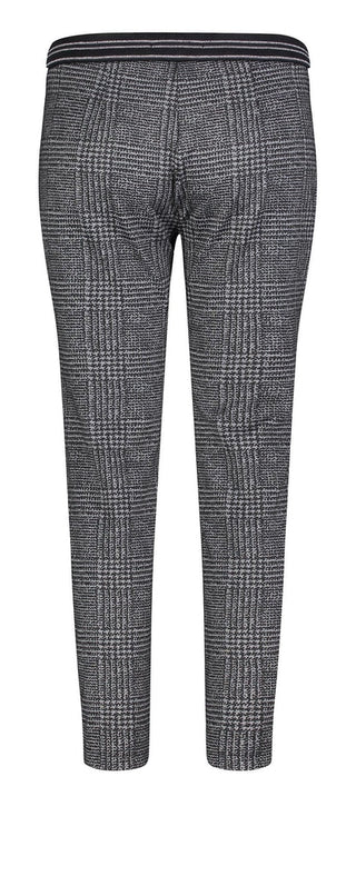 090K black check;16