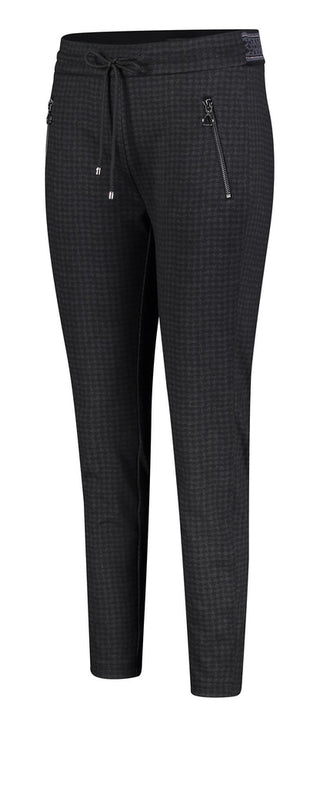 955P small black anthracite pe;4