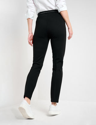 02 BLACK;5