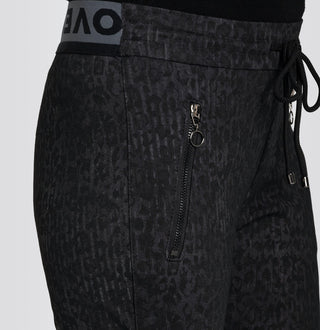 091L black leo;35