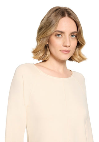 1082 White Swan;5