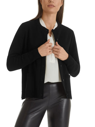 900 black;17