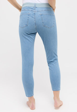 35 bleached blue;3