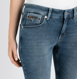 D521 mid blue authentic;20