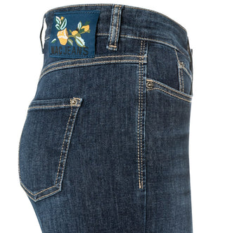 D895 blue night wash;11