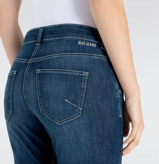 D842 dark blue basic used;19