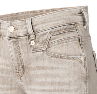 D092 beige colored wash;19