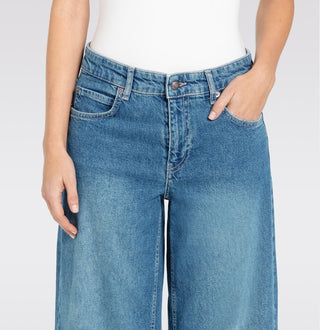 D617 night sky used;19