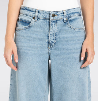 D272 urban azur blue;15