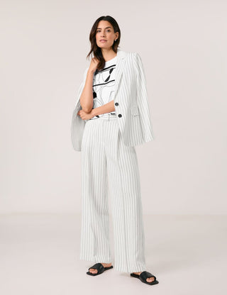 09093 WHITE/BLACK FRONT PRINT;7