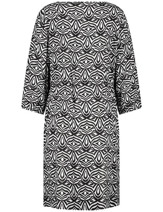 01008 BLACK/OFFWHITE ANIMAL GRAPHIC;2