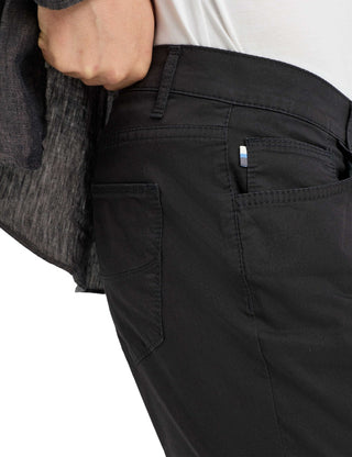 02 BLACK;7