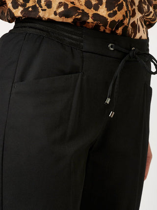 089 Black;12
