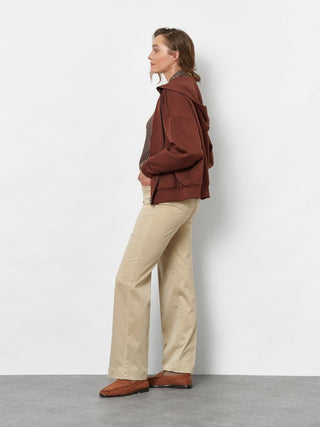 073 Beige;11