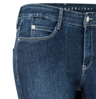 D842 dark blue basic used;19