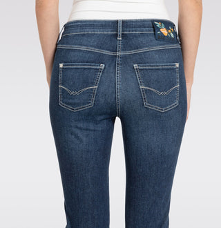 D842 dark blue basic used;22