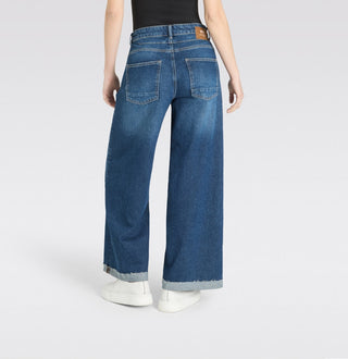 D660 heavy damaged blue;2