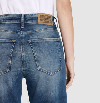 D681 stormy tinted blue;10