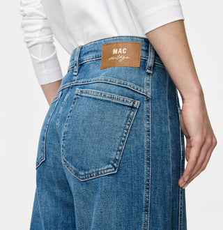 D576 mid blue use wash;10