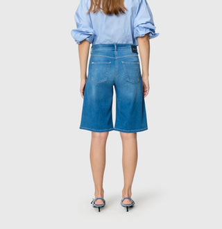 D490 summer mid blue wash;8