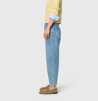 D523 random true blue;15