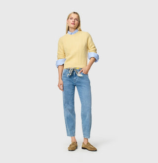 D523 random true blue;18