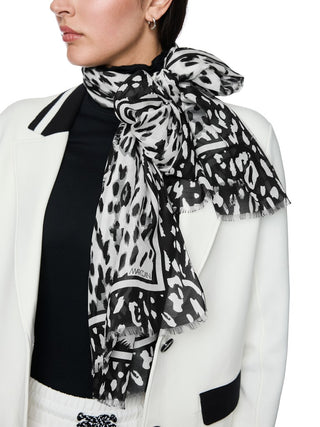 190 white and black;3