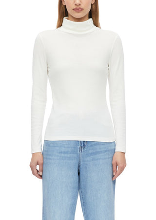 0210 WHITE;2
