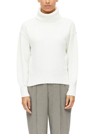 0210 WHITE;2