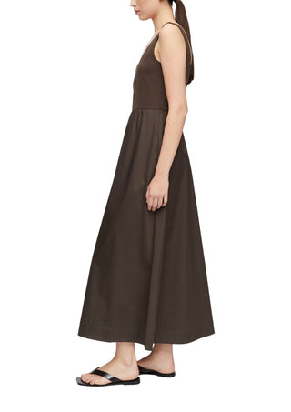 8943 BROWN;4