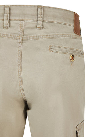 beige (28);10